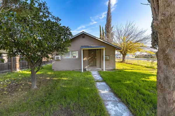 6920 center, Winton, CA 95388