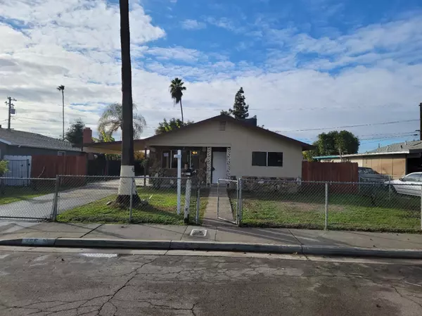 Parlier, CA 93648,355 Herring Avenue