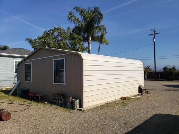 Orosi, CA 93647,42099 Road 124