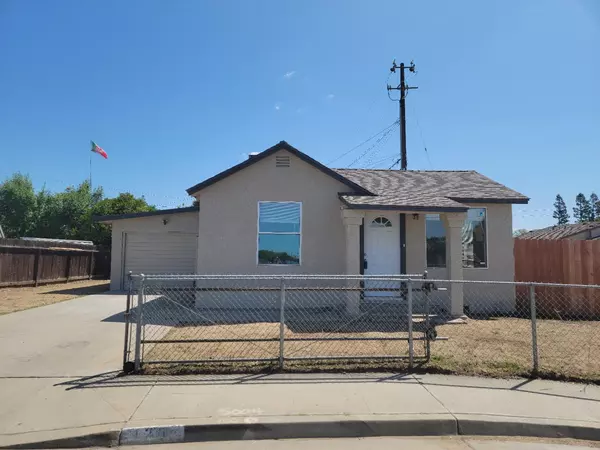 Parlier, CA 93648,120 H Street