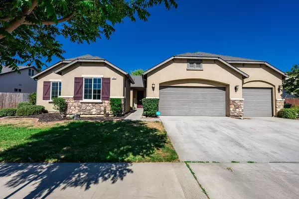 895 Legacy Drive, Lemoore, CA 93245