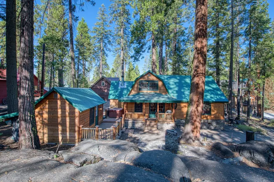 41836 Knobcone Lane, Shaver Lake, CA 93664