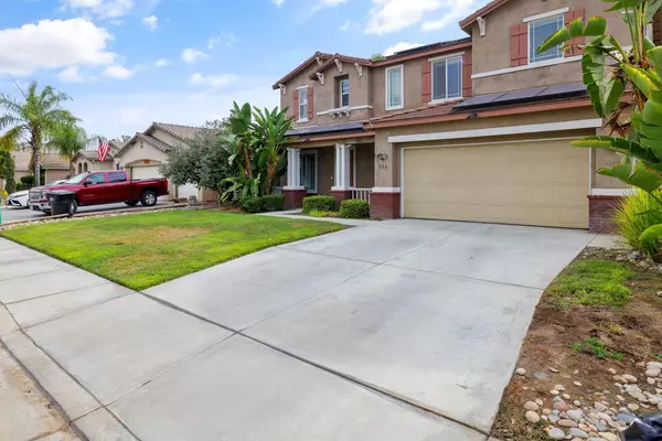 Porterville, CA 93257,986 N Red Oak Street