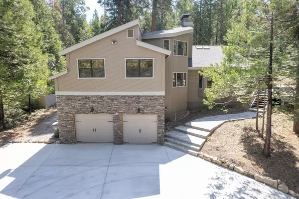 39411 Pond Lane, Shaver Lake, CA 93664