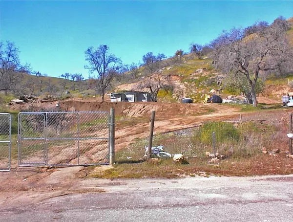 Squaw Valley, CA 93675,37923 Clearview Lane