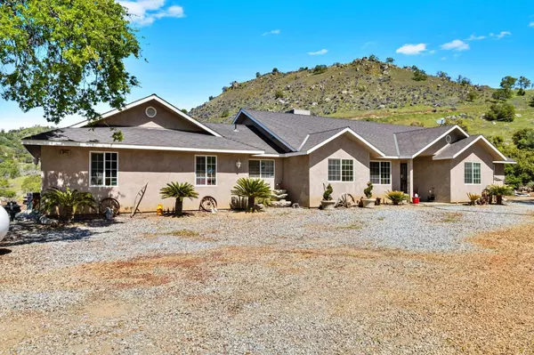 Squaw Valley, CA 93675,39453 Pepperweed Road