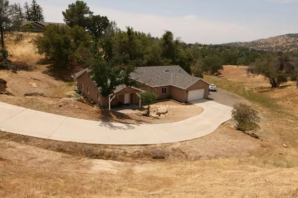 29100 Revis Road, Coarsegold, CA 93614