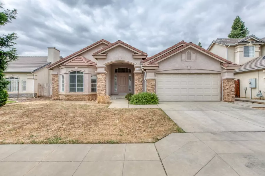 2830 E Pryor Drive, Fresno, CA 93720