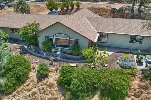 41845 Lilley Mountain Dr, Coarsegold, CA 93614