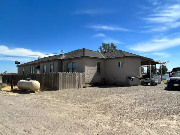 Kerman, CA 93630,25999 W Whitesbridge Avenue