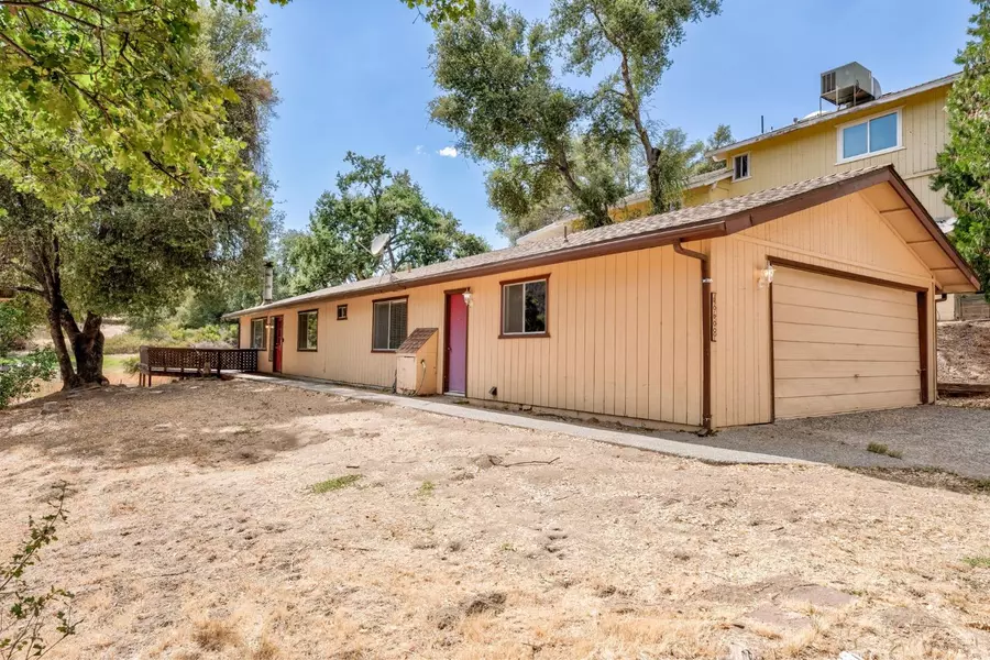 40608 Goldside Drive, Oakhurst, CA 93644