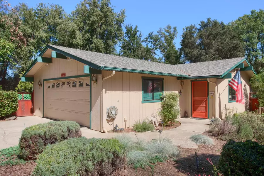 49759 Highview Way, Oakhurst, CA 93644