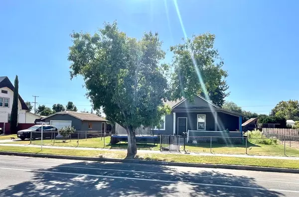 917 J Street, Reedley, CA 93654