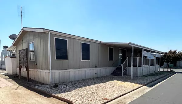 Dinuba, CA 93618,581 N Crawford Avenue Unit 136