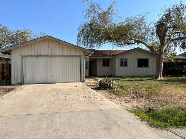 821 Connie Drive, Hanford, CA 93230