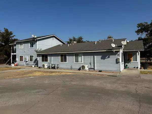 Dinuba, CA 93618,1452 S College Avenue Unit 101