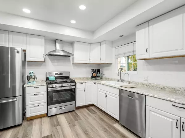 Your Dream Home Awaits: Discover the Charm of 572 N Nichols Avenue, Dinuba,Crystal Yanez Castellon