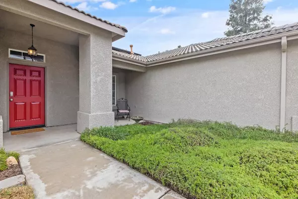 Visalia, CA 93291,2712 W Sunnyview Court