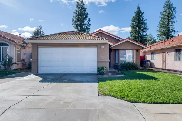 5611 W Sample Avenue, Fresno, CA 93722