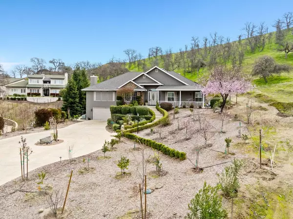 21825 Glenhaven Lane, Friant, CA 93626