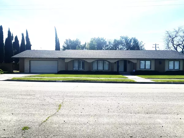 25291 W Scaggs Avenue, Tranquillity, CA 93668