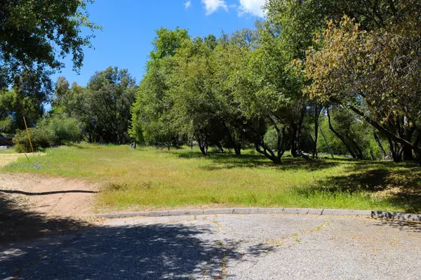 Oakhurst, CA 93644,0 Road 425A