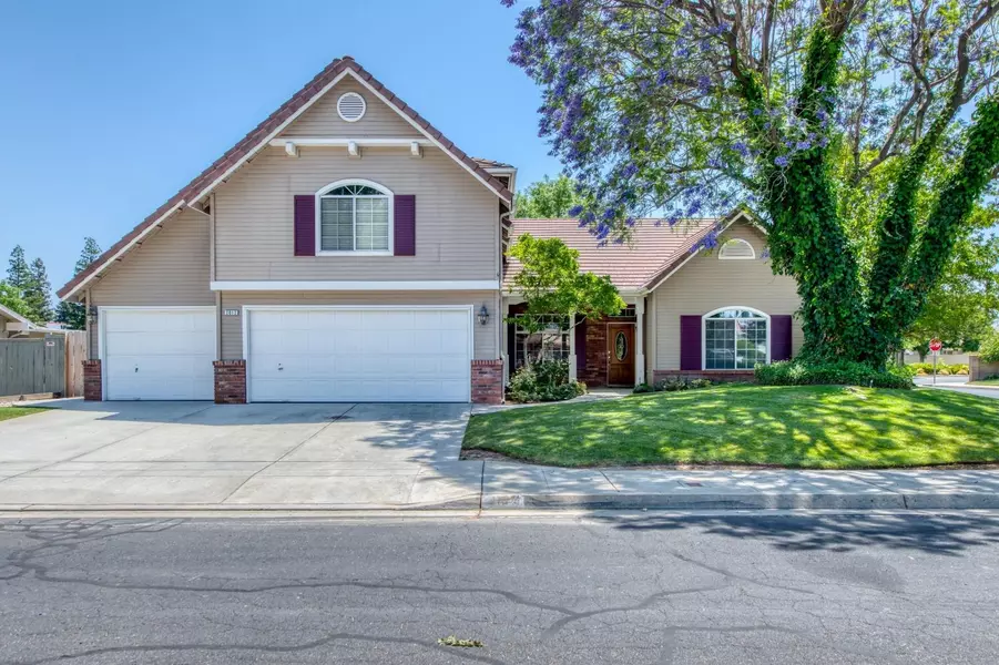 2012 Calimyrna Avenue, Clovis, CA 93611