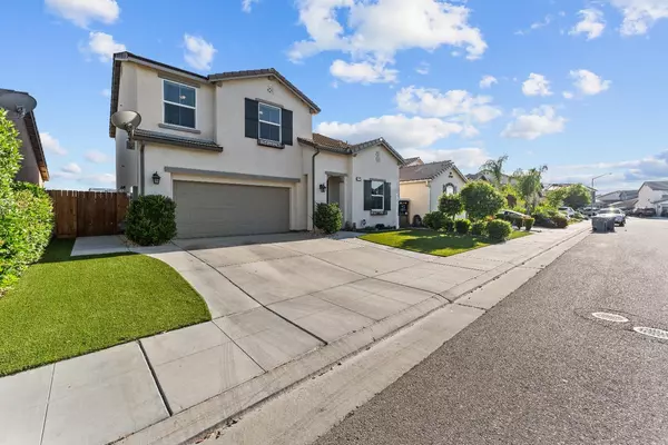 2770 Pontiac Avenue, Clovis, CA 93611