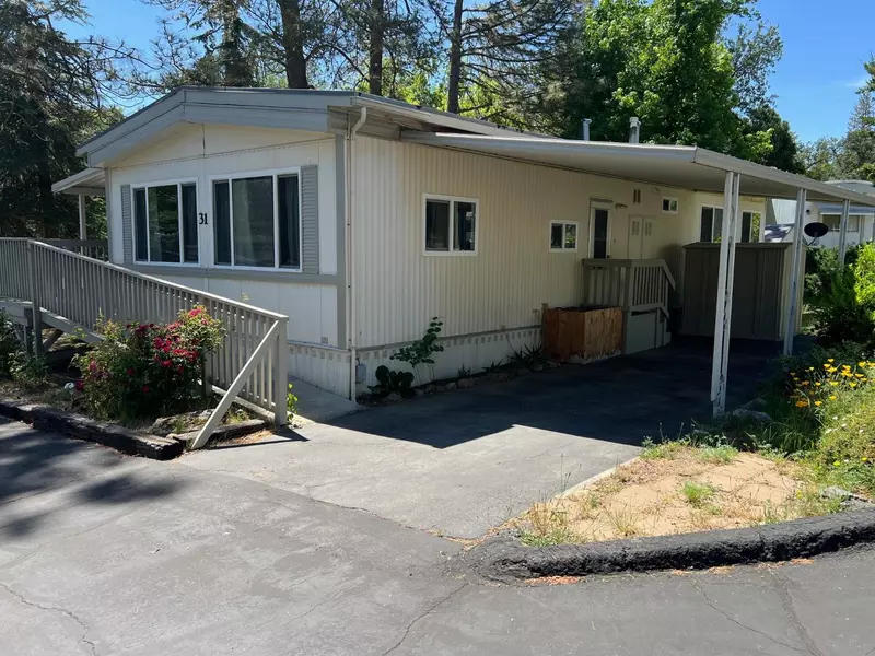 39678 Road 425B  Unit 31, Oakhurst, CA 93644