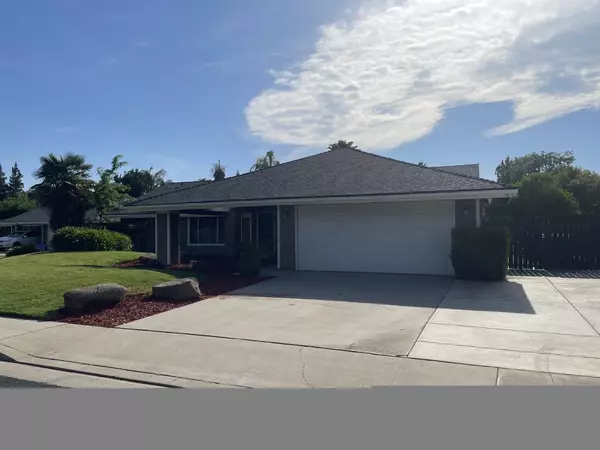 Clovis, CA 93611,2559 Burgan Avenue