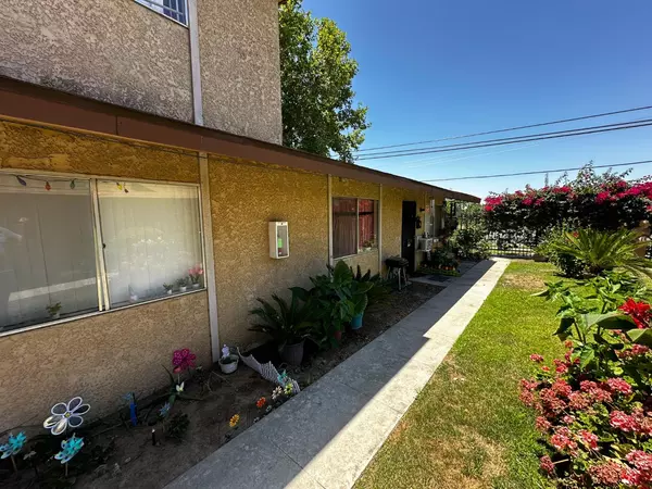 Fresno, CA 93702,941 S Maple Avenue