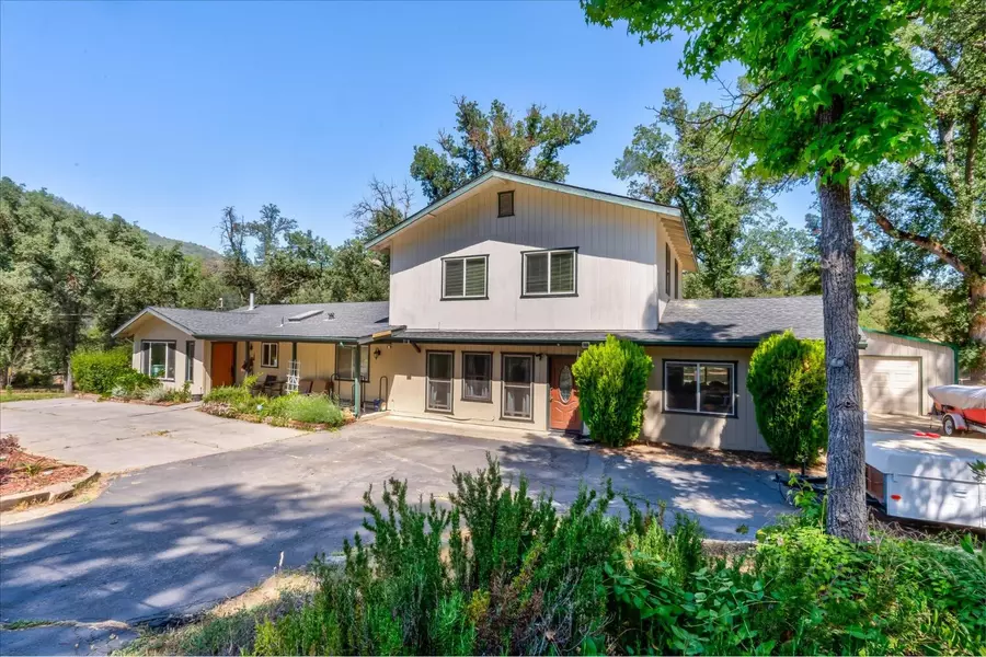 45363 S. Oakview, Oakhurst, CA 93644