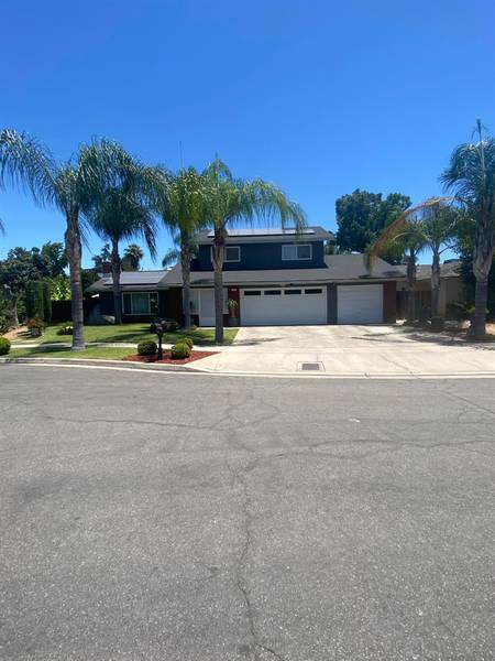 443 S Homsy Avenue, Fresno, CA 93727