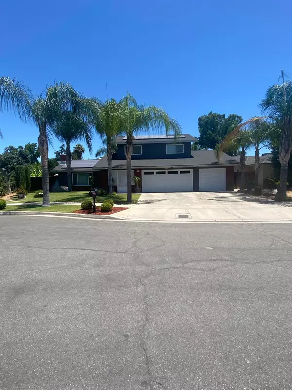 443 S Homsy Avenue, Fresno, CA 93727