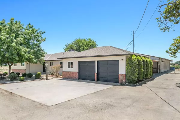 16791 E Dinuba Avenue, Reedley, CA 93654