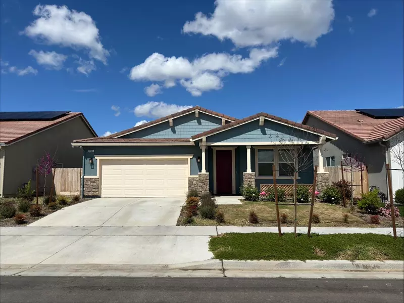 2506 Muscat Avenue, Hanford, CA 93230