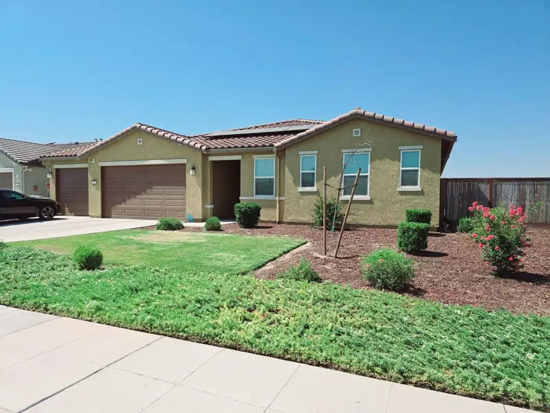 794 E Bonita Avenue, Fowler, CA 93625