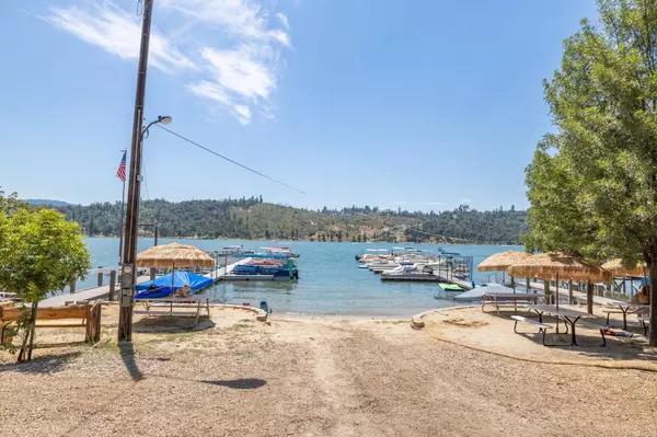 Bass Lake, CA 93604,53953 North Shore Rd 432