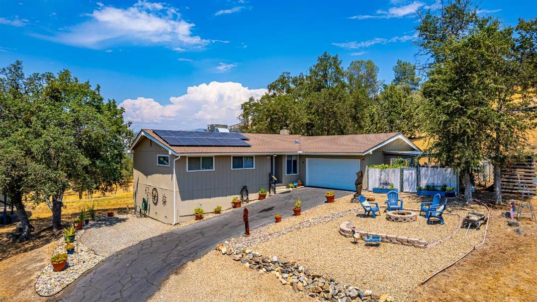 31415 Yosemite Springs Parkway, Coarsegold, CA 93614