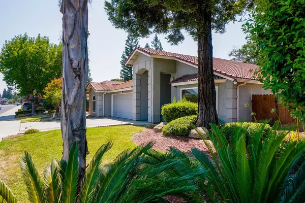 Clovis, CA 93611,1874 Celeste Avenue