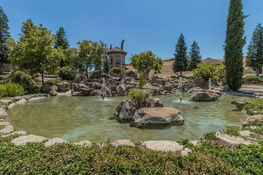 54 Via Bellagio, Friant, CA 93626