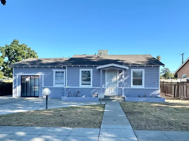 3423 E Hammond Avenue, Fresno, CA 93703