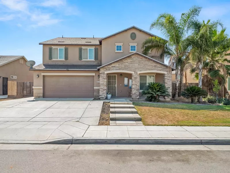 5813 W Ramona Way, Fresno, CA 93722