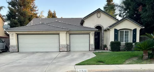 3735 E Cambridge Court, Visalia, CA 93292