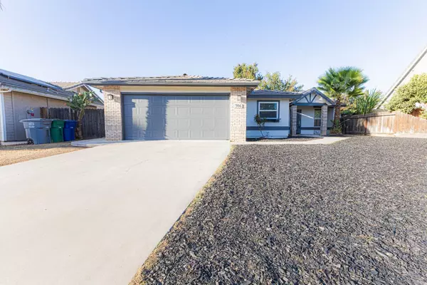 396 Sycamore Avenue,  Reedley,  CA 93654