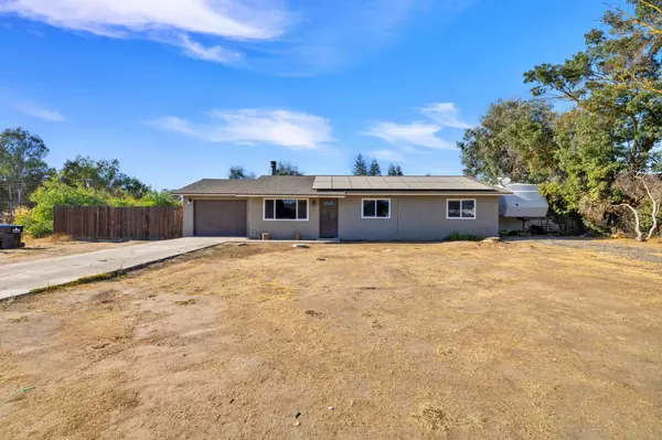 25601 Tremaine Avenue, Madera, CA 93638