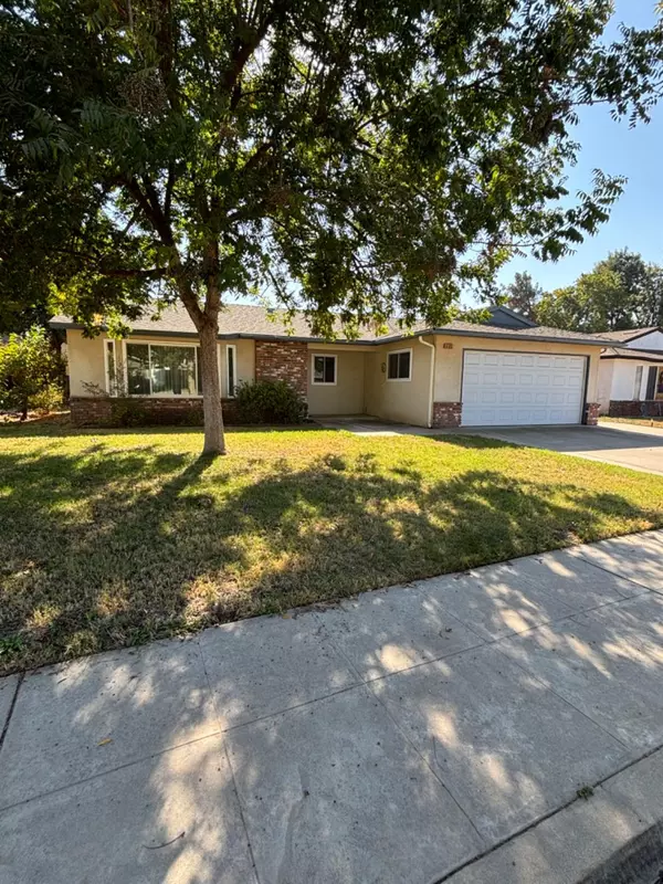 5133 W Willis Avenue, Fresno, CA 93722