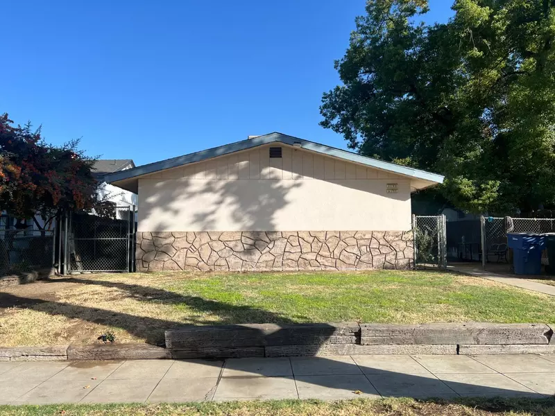 3153 E Washington Avenue, Fresno, CA 93702