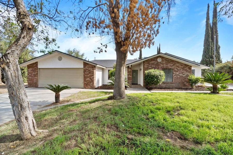 12315 Waverly Road, Madera, CA 93636