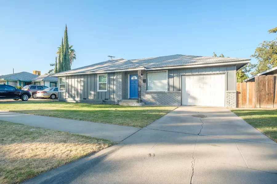 4139 E Turner Avenue, Fresno, CA 93702